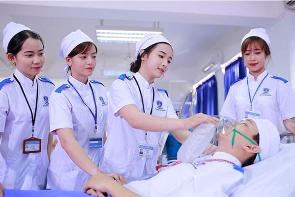 May đồng phục y tế Đà Nẵng